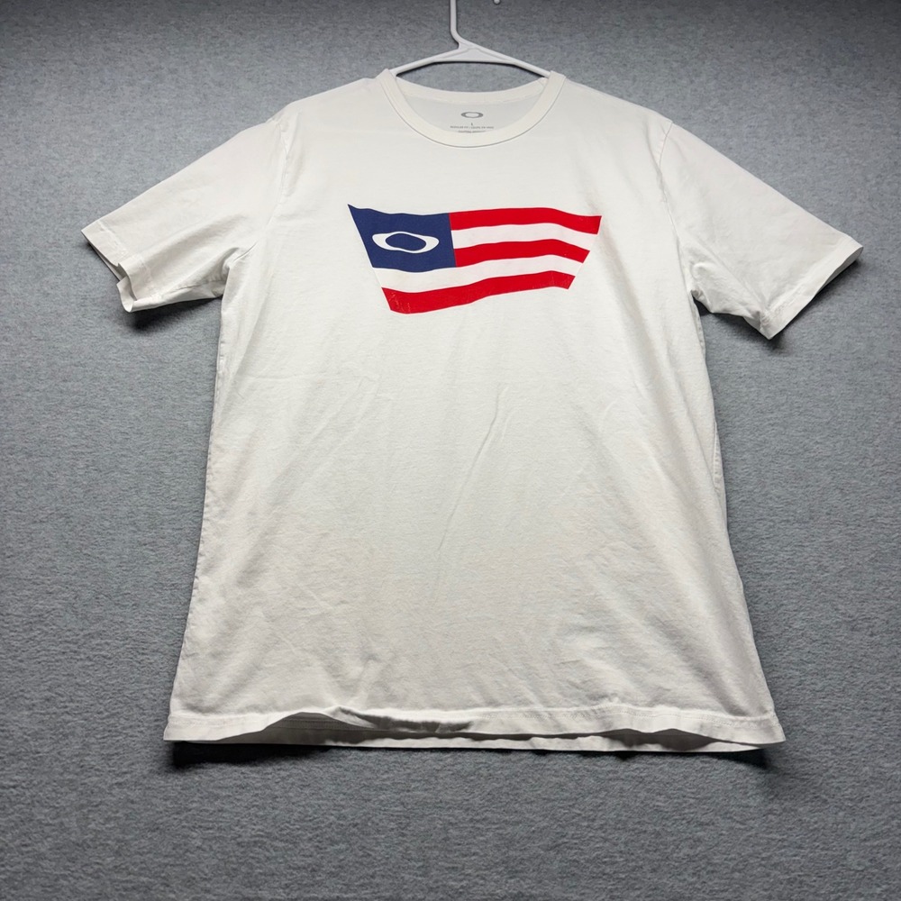 Oakley Mens American Flag Graphic T-Shirt White Large Regular Fit Crewneck Tee